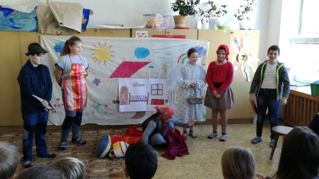 Divadlo ve 3. třídě Divadlo ve 3. třídě