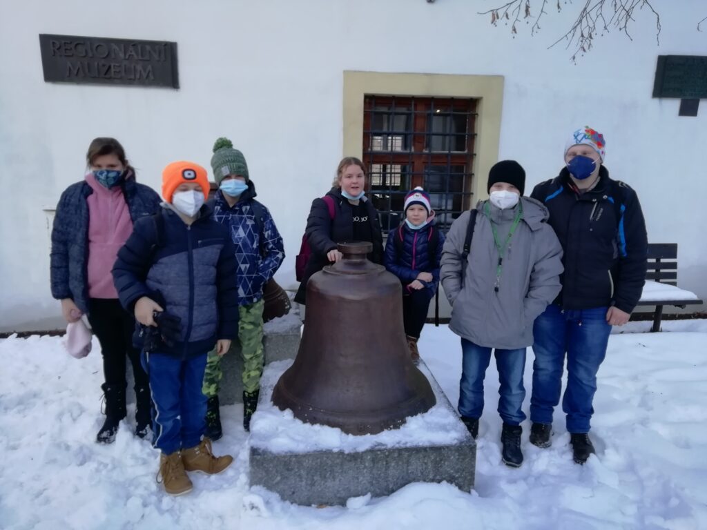 Fyzikální výstava aneb Fyzika hrou a Moučkův dům Fyzikální výstava aneb Fyzika hrou a Moučkův dům